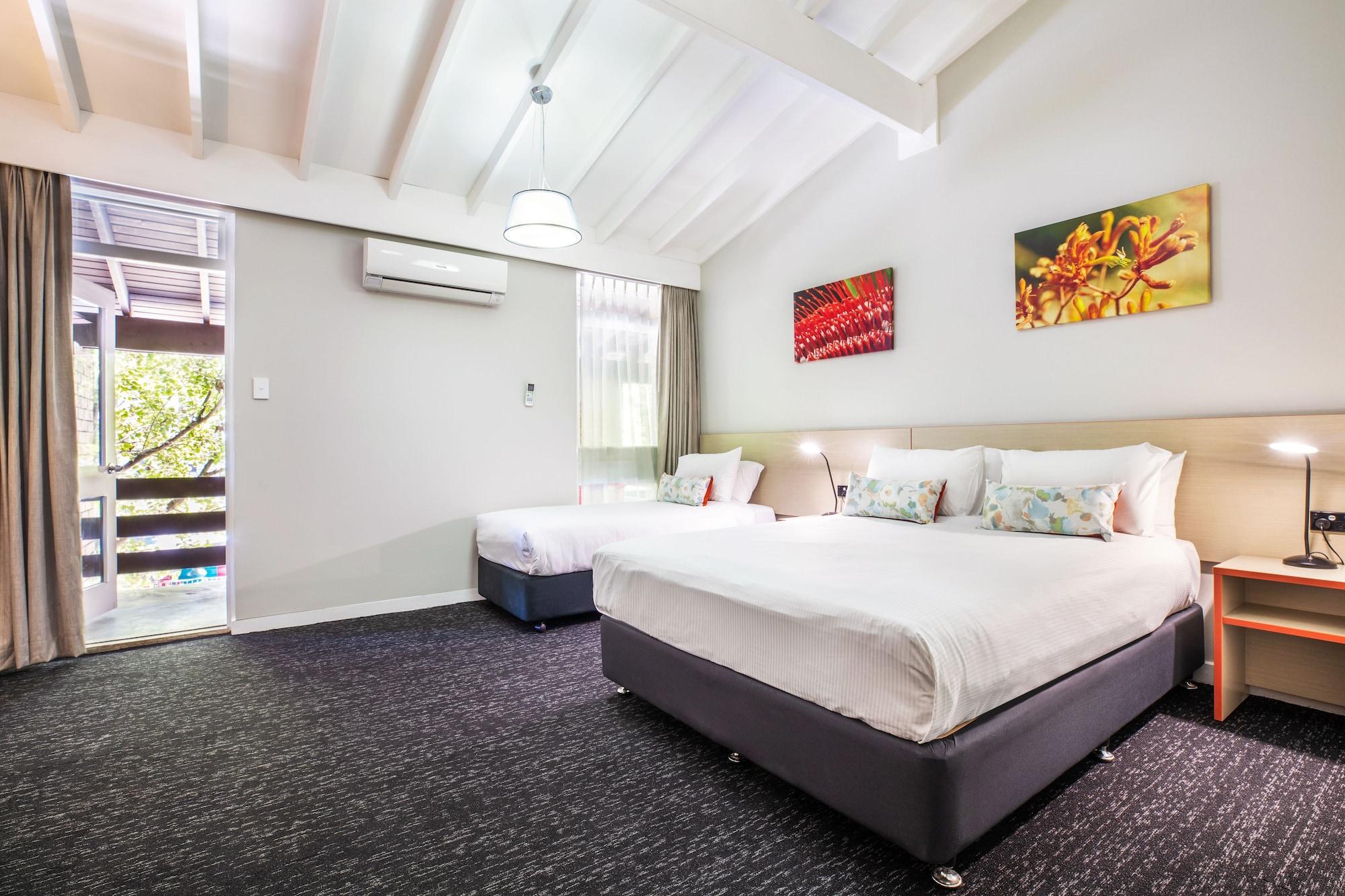 Nightcap At The Ranch Hotel Macquarie Park Exterior photo