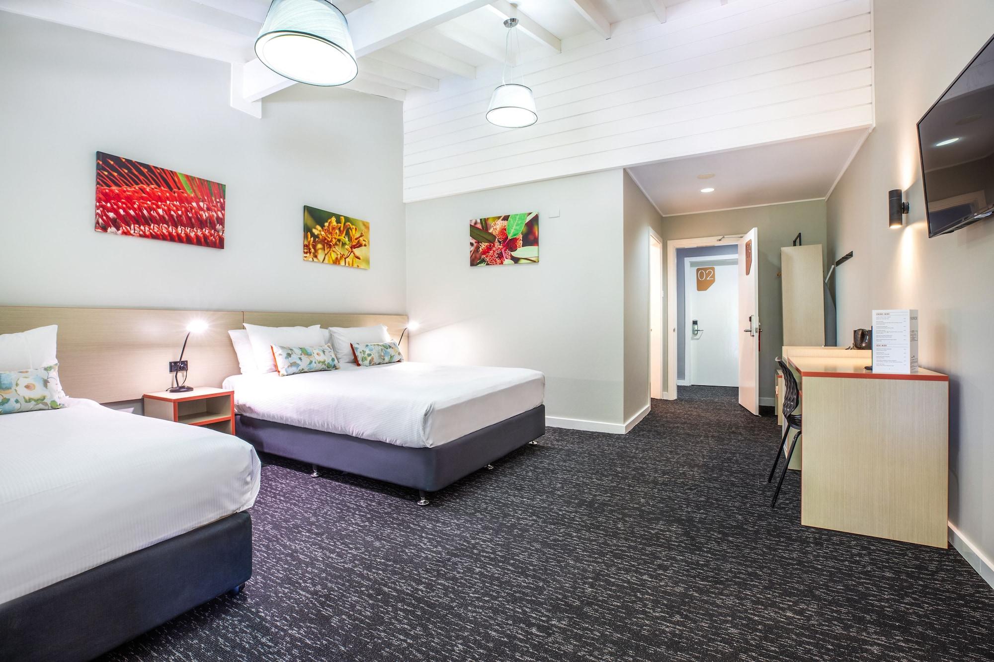 Nightcap At The Ranch Hotel Macquarie Park Exterior photo