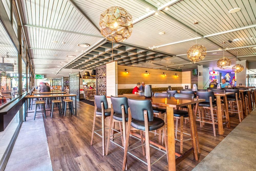 Nightcap At The Ranch Hotel Macquarie Park Exterior photo