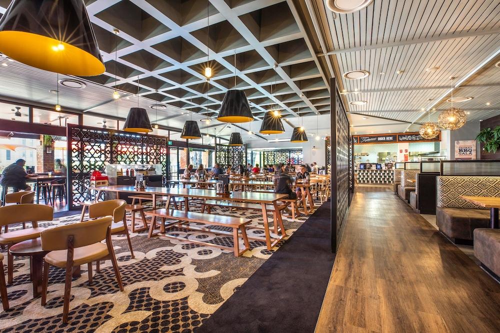 Nightcap At The Ranch Hotel Macquarie Park Exterior photo
