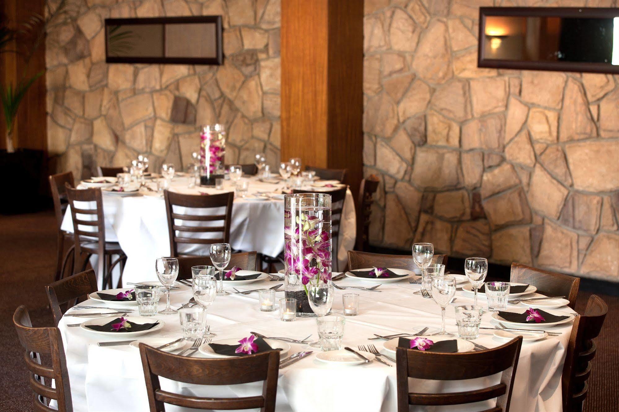 Nightcap At The Ranch Hotel Macquarie Park Exterior photo